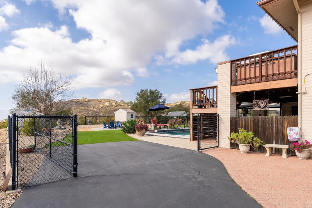 16526 GREEN VALLEY TRUCK TRAIL