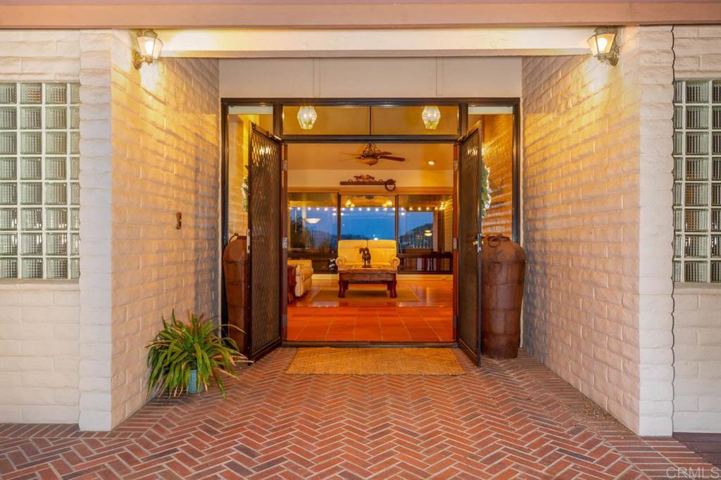 16526 GREEN VALLEY TRUCK TRAIL