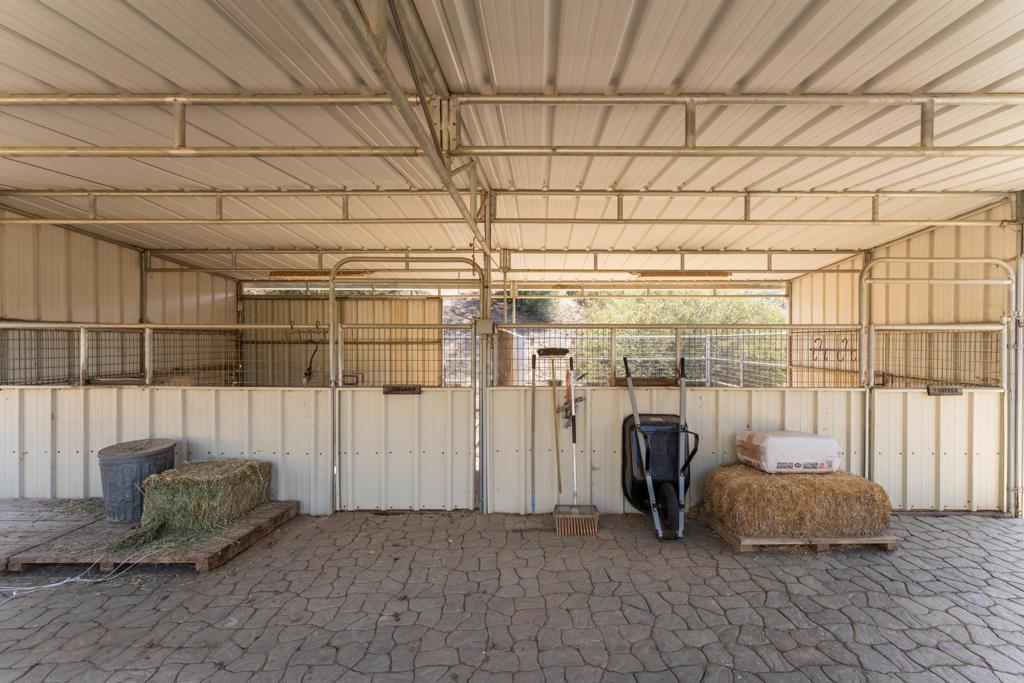 16526 GREEN VALLEY TRUCK TRAIL