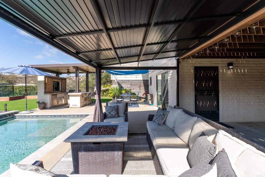 16526 GREEN VALLEY TRUCK TRAIL