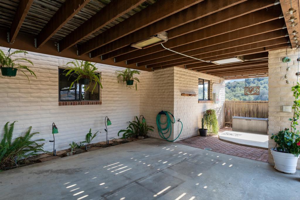 16526 GREEN VALLEY TRUCK TRAIL