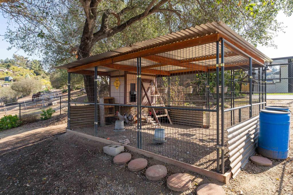 16526 GREEN VALLEY TRUCK TRAIL