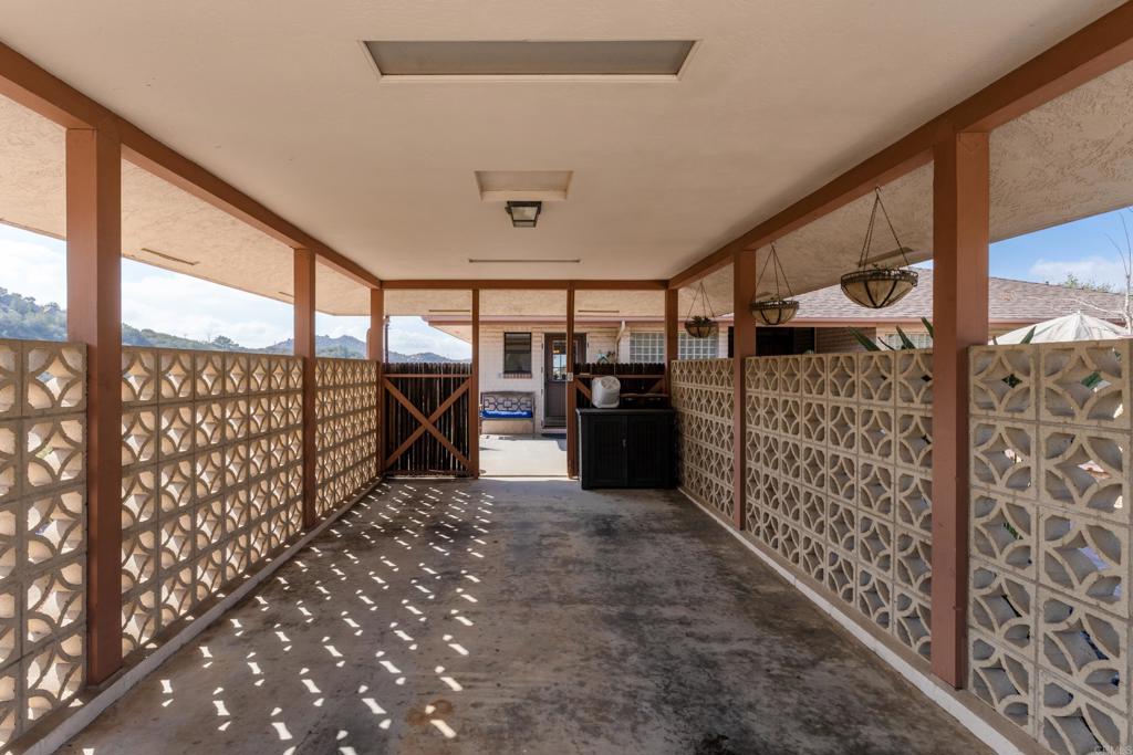 16526 GREEN VALLEY TRUCK TRAIL