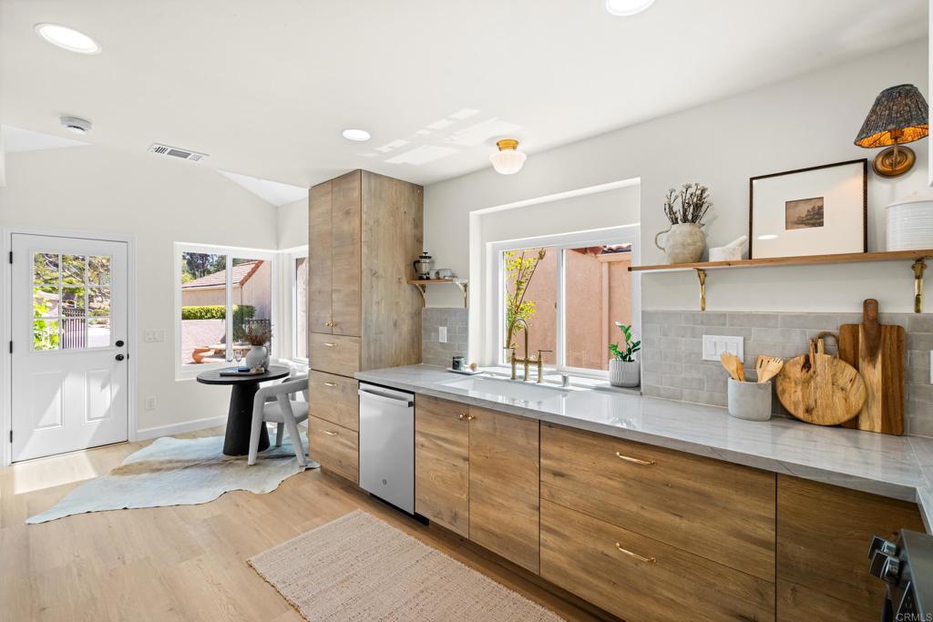 1481 CAMINO LINDA Drive