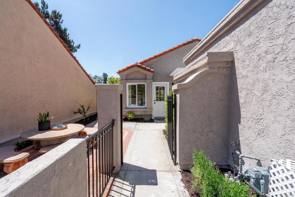 1481 CAMINO LINDA Drive