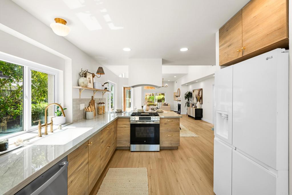 1481 CAMINO LINDA Drive