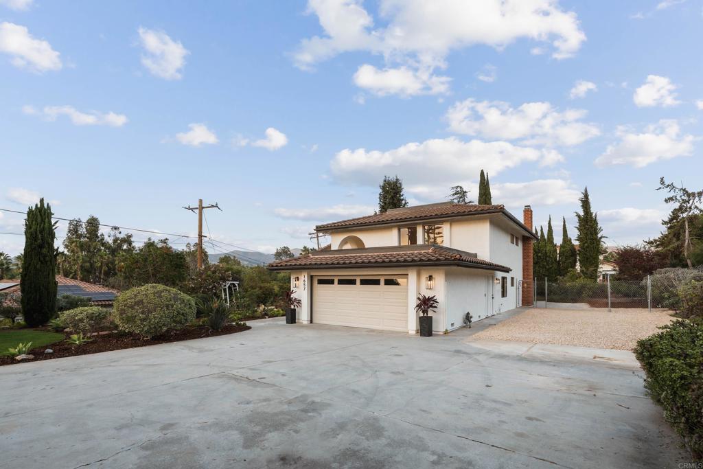 1657 FOOTHILL Drive