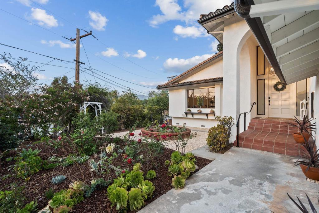 1657 FOOTHILL Drive