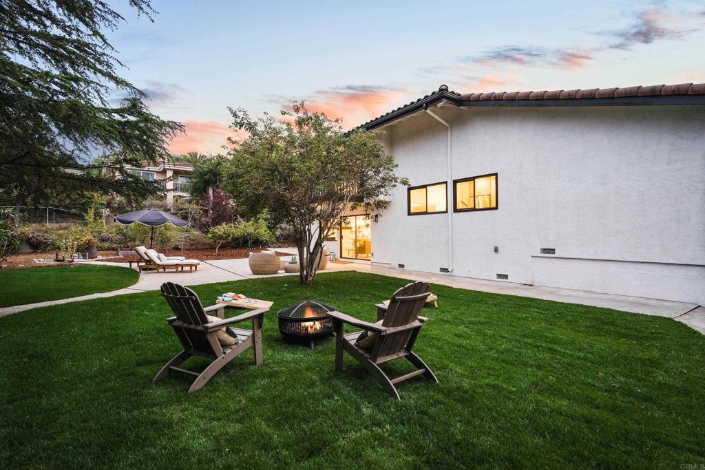 1657 FOOTHILL Drive