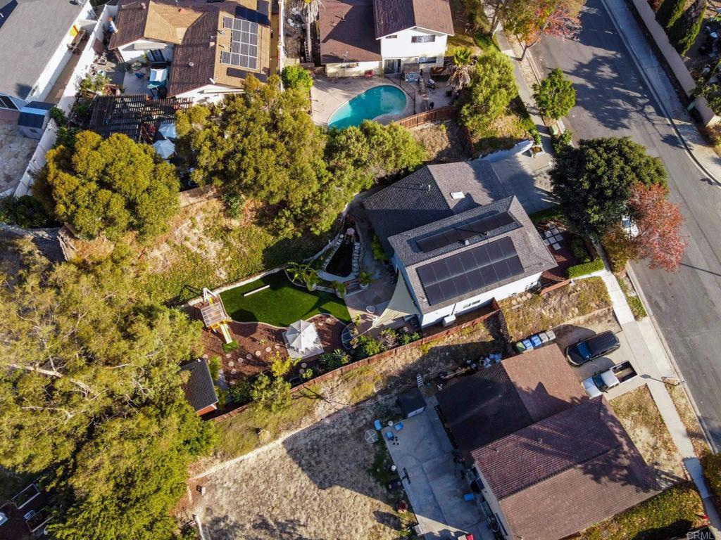 3264 CAMARILLO Avenue