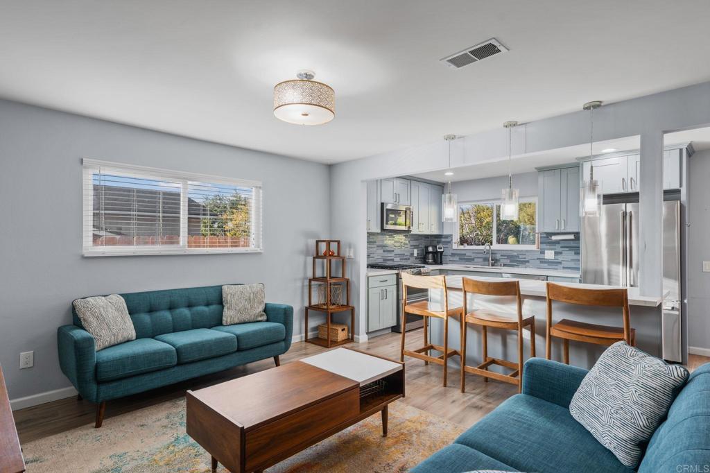 3264 CAMARILLO Avenue