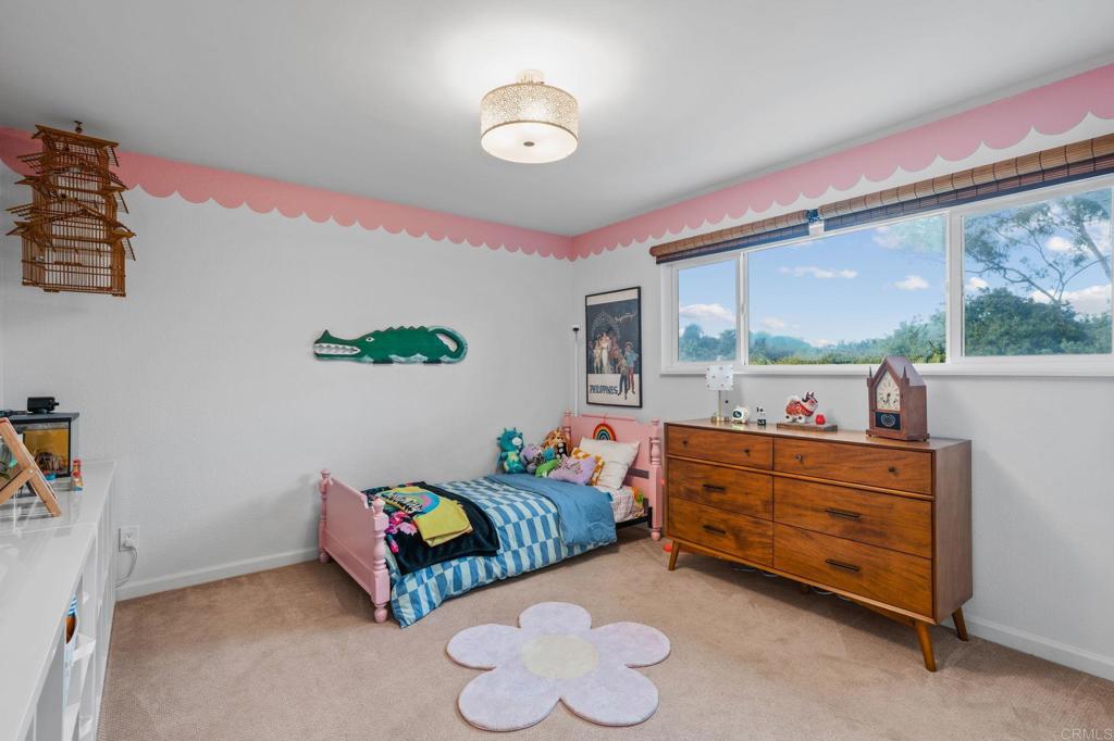 3264 CAMARILLO Avenue