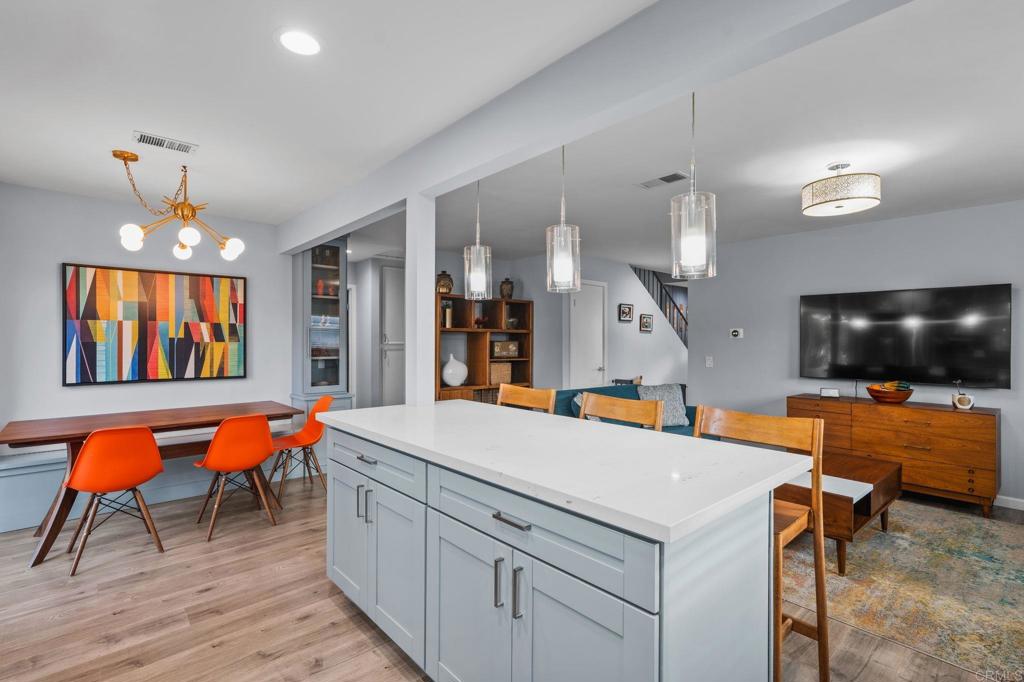 3264 CAMARILLO Avenue