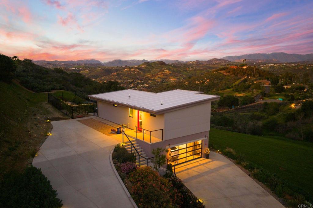 6937 KELLYN Lane