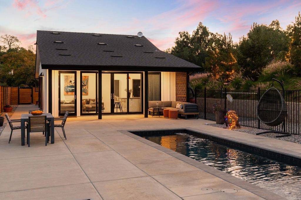 6937 KELLYN Lane