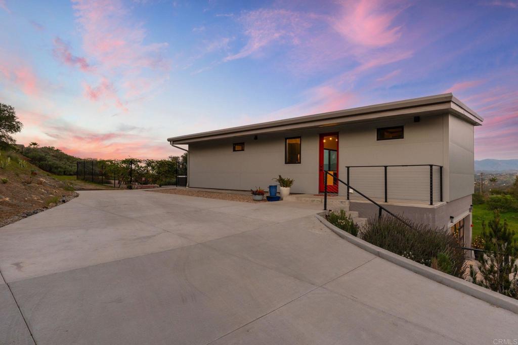 6937 KELLYN Lane