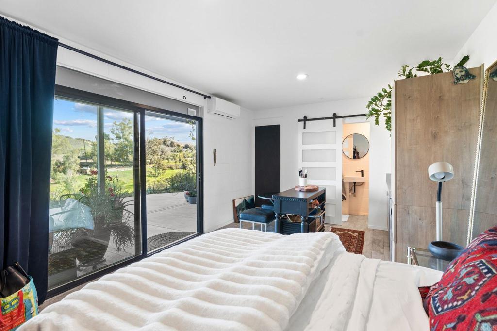6937 KELLYN Lane