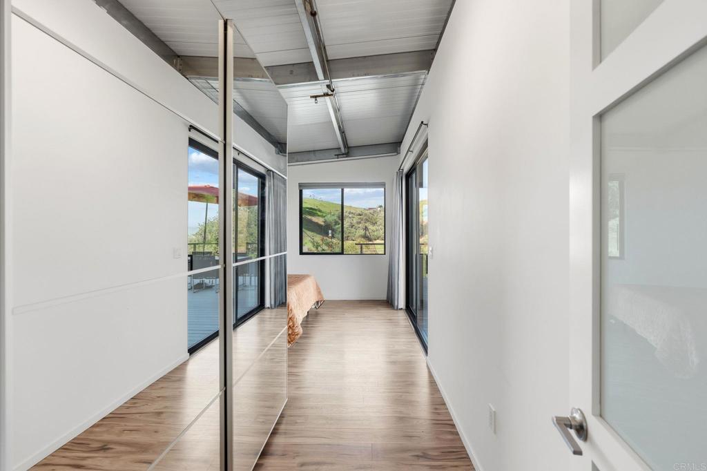 6937 KELLYN Lane