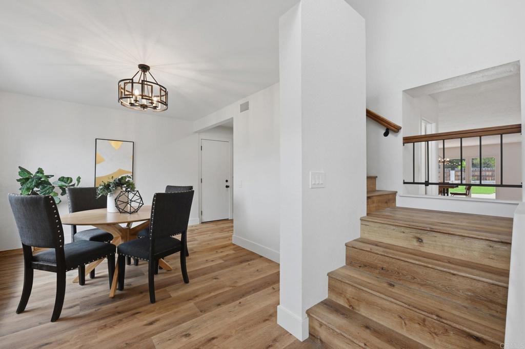 1416 EASTVIEW Court
