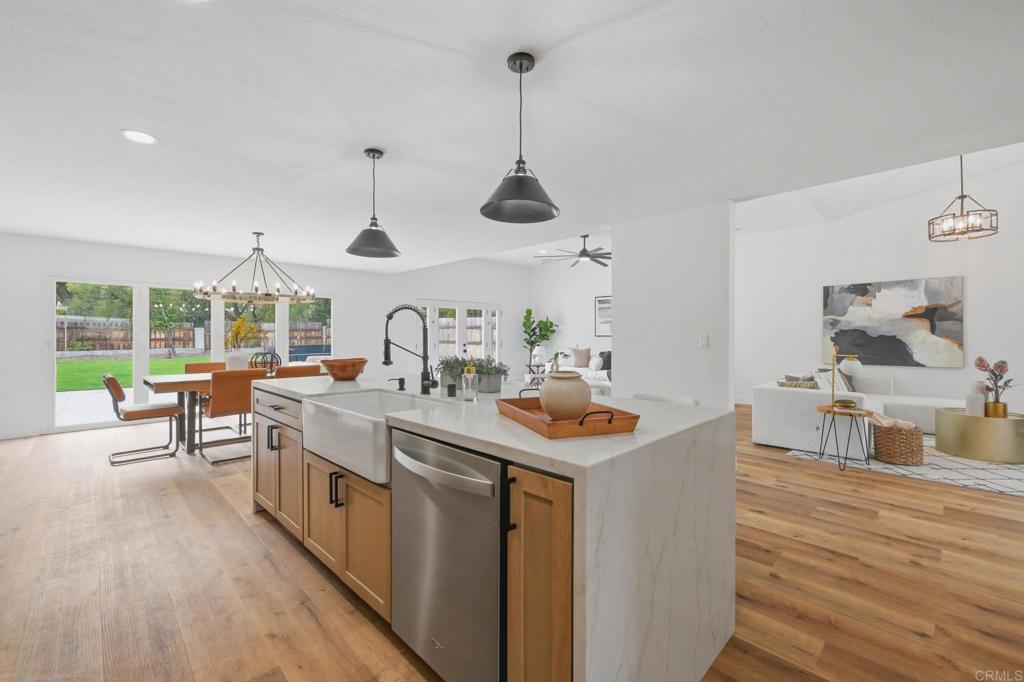 1416 EASTVIEW Court