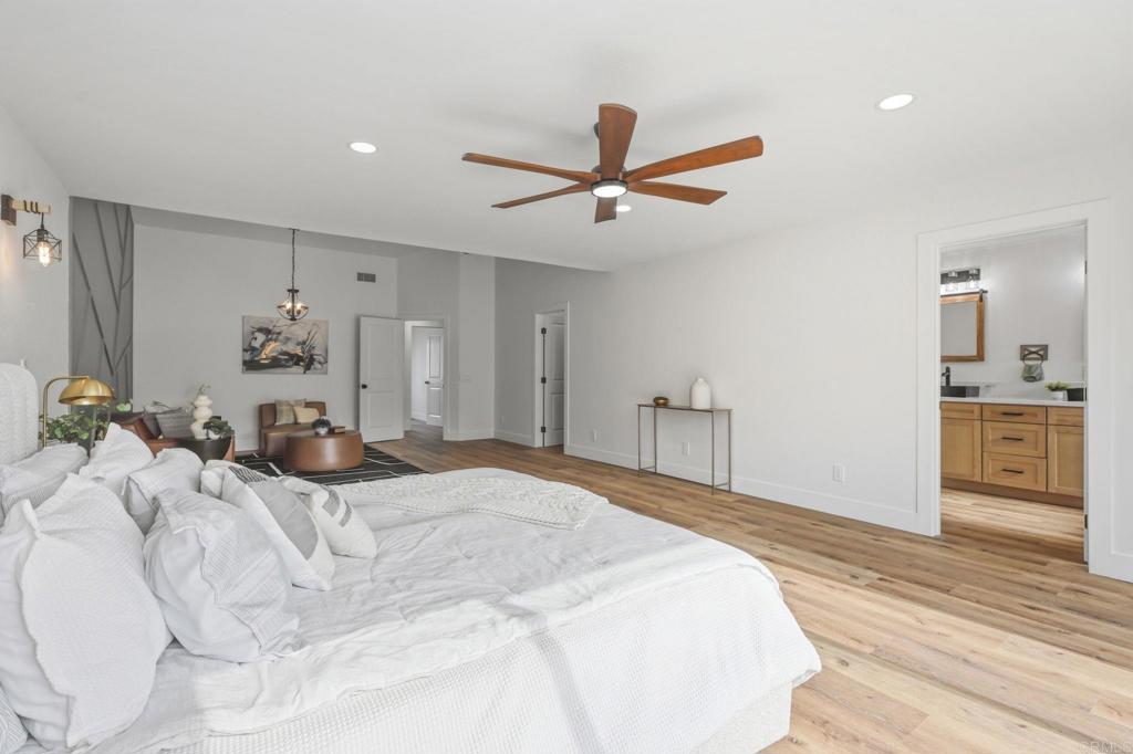 1416 EASTVIEW Court