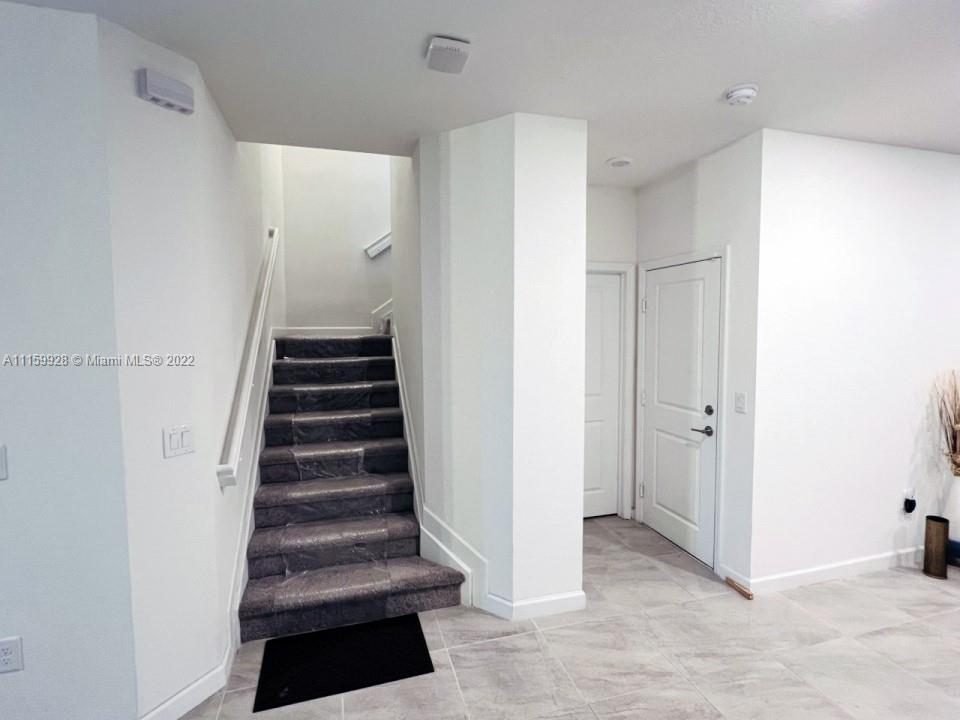 20610 NE 2nd Ct Unit: 0