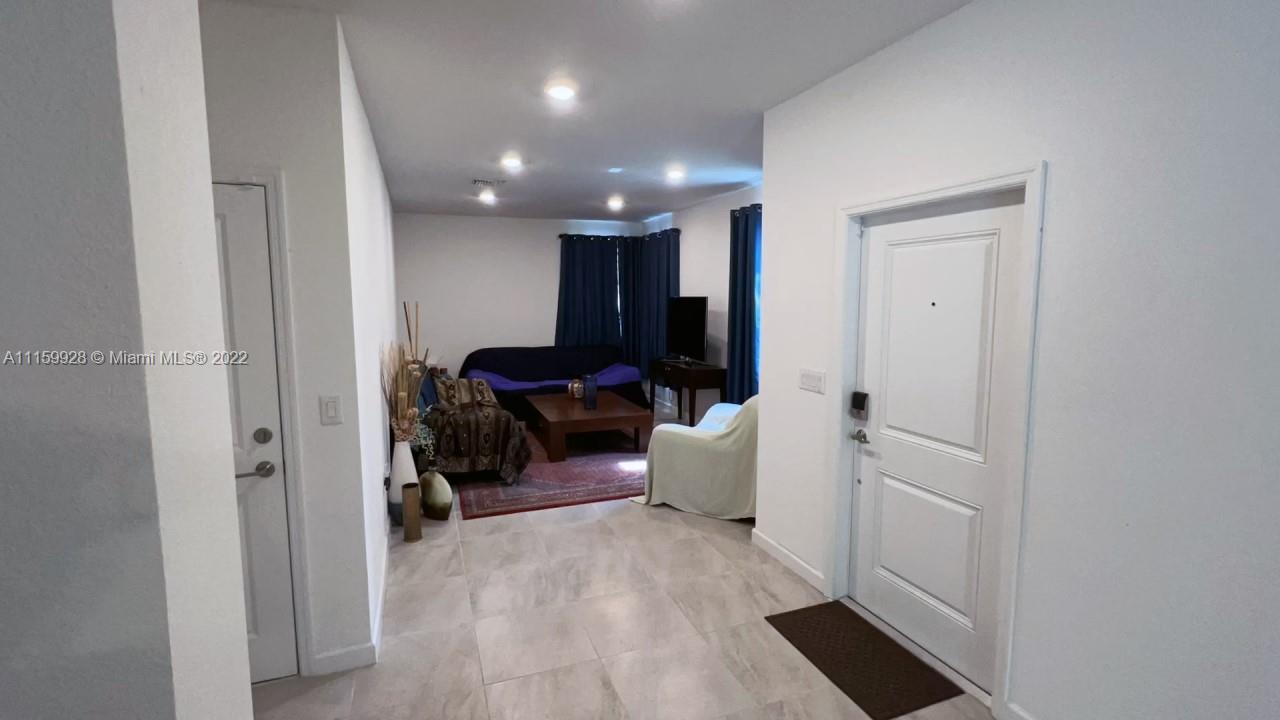 20610 NE 2nd Ct Unit: 0