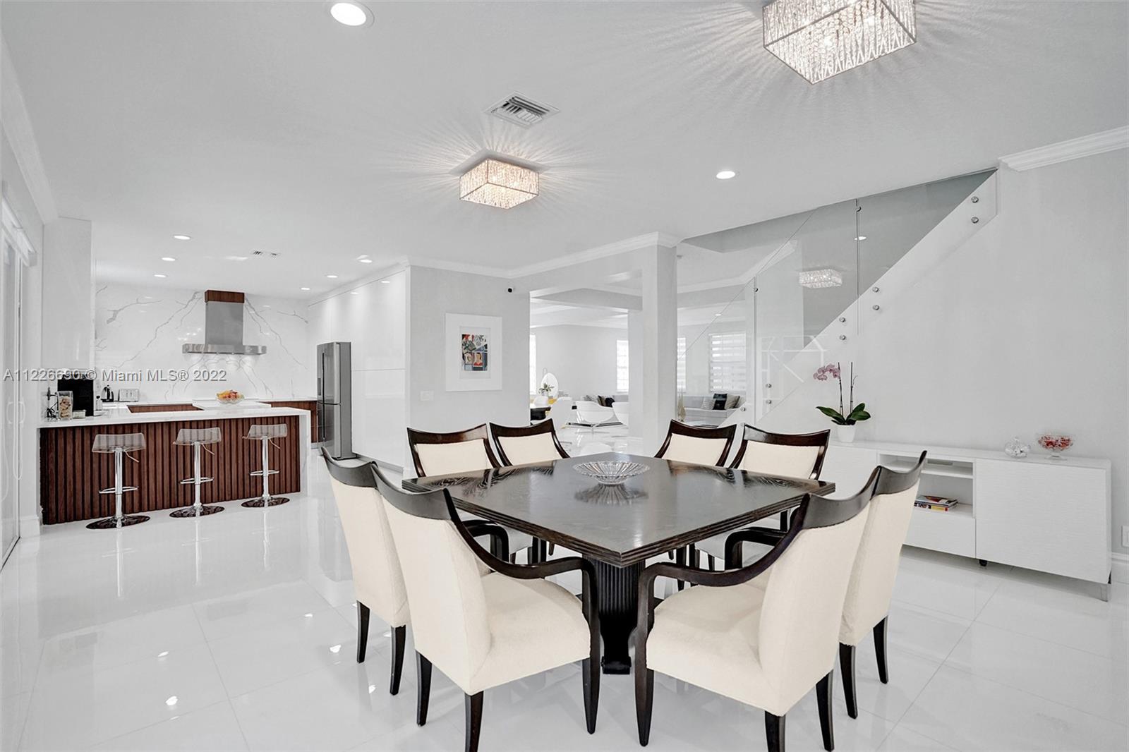 2526 Hunters Run Way