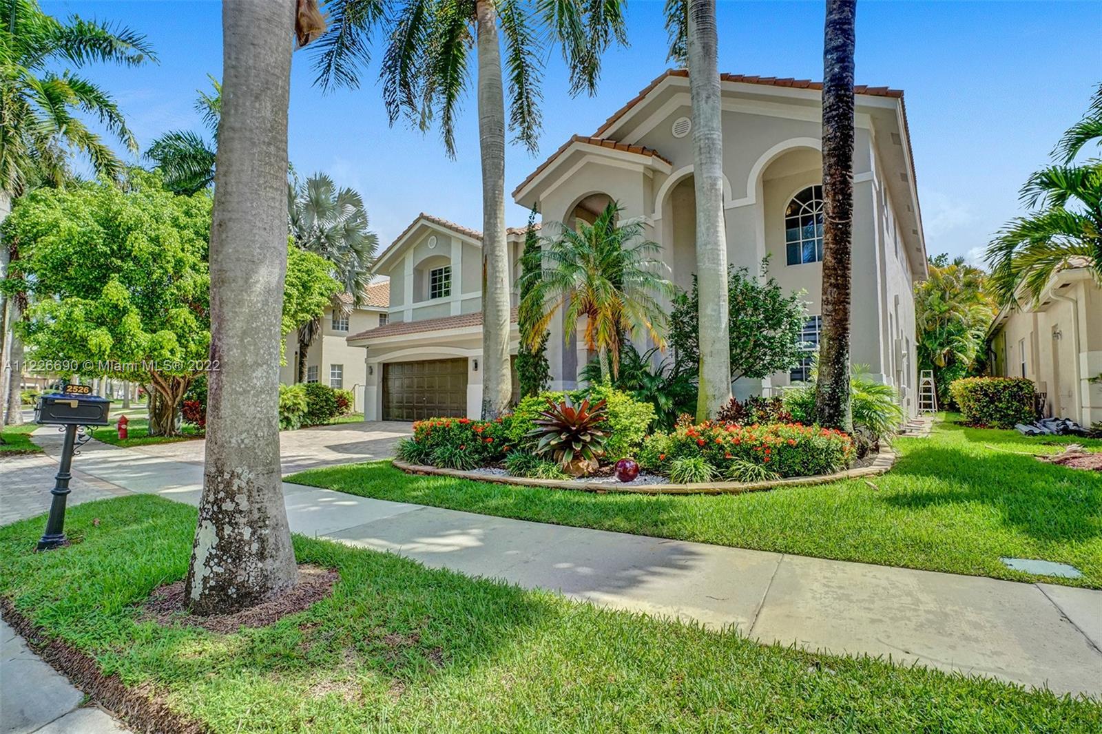 2526 Hunters Run Way