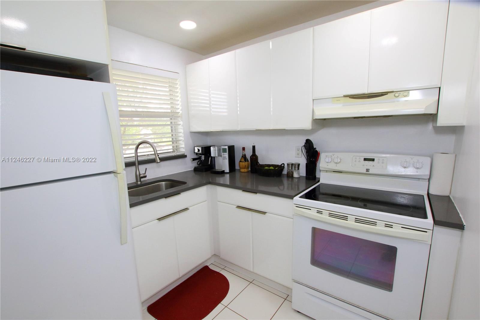 7960 N Sunrise Lakes Dr Unit: 206