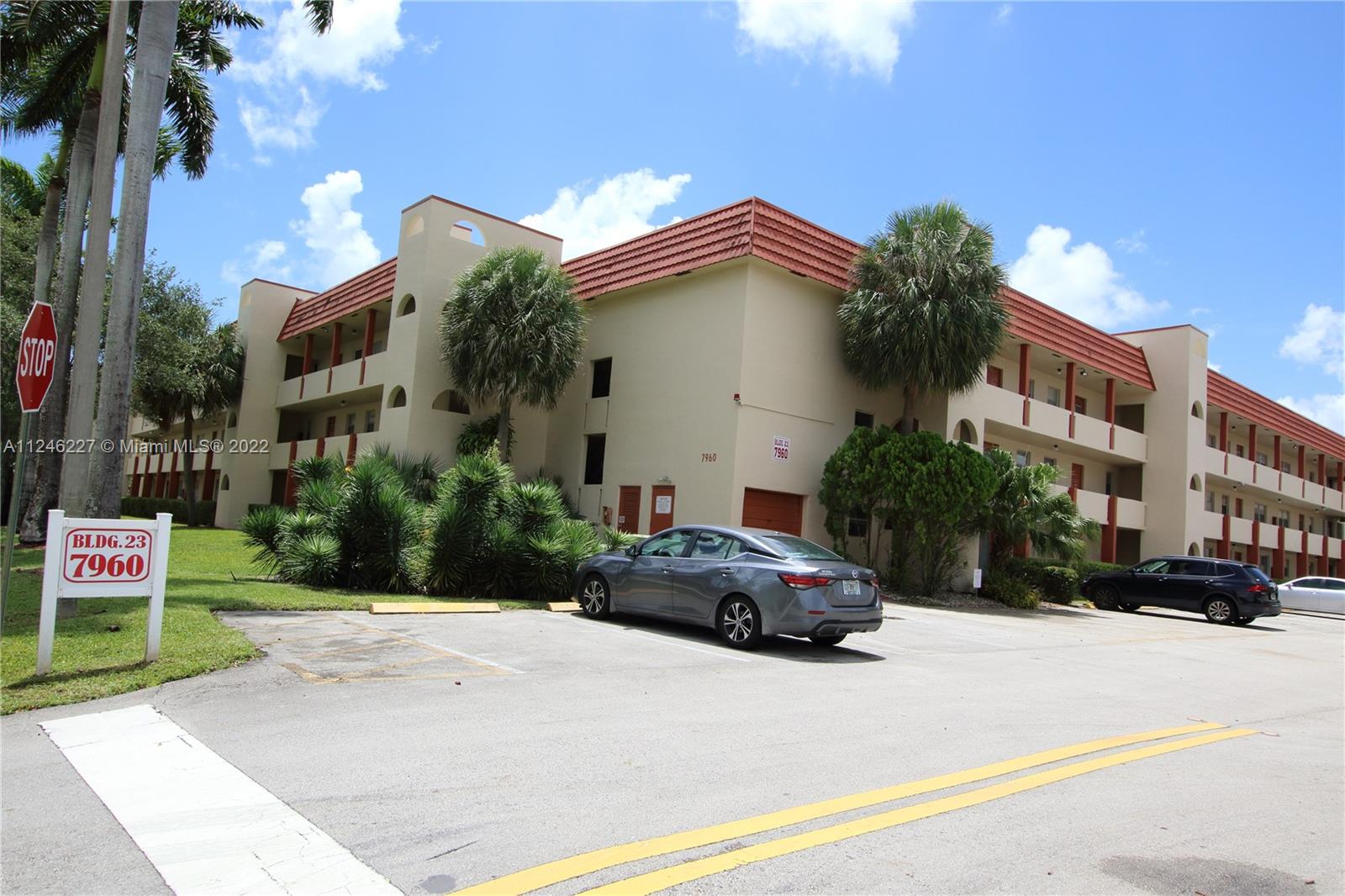 7960 N Sunrise Lakes Dr Unit: 206