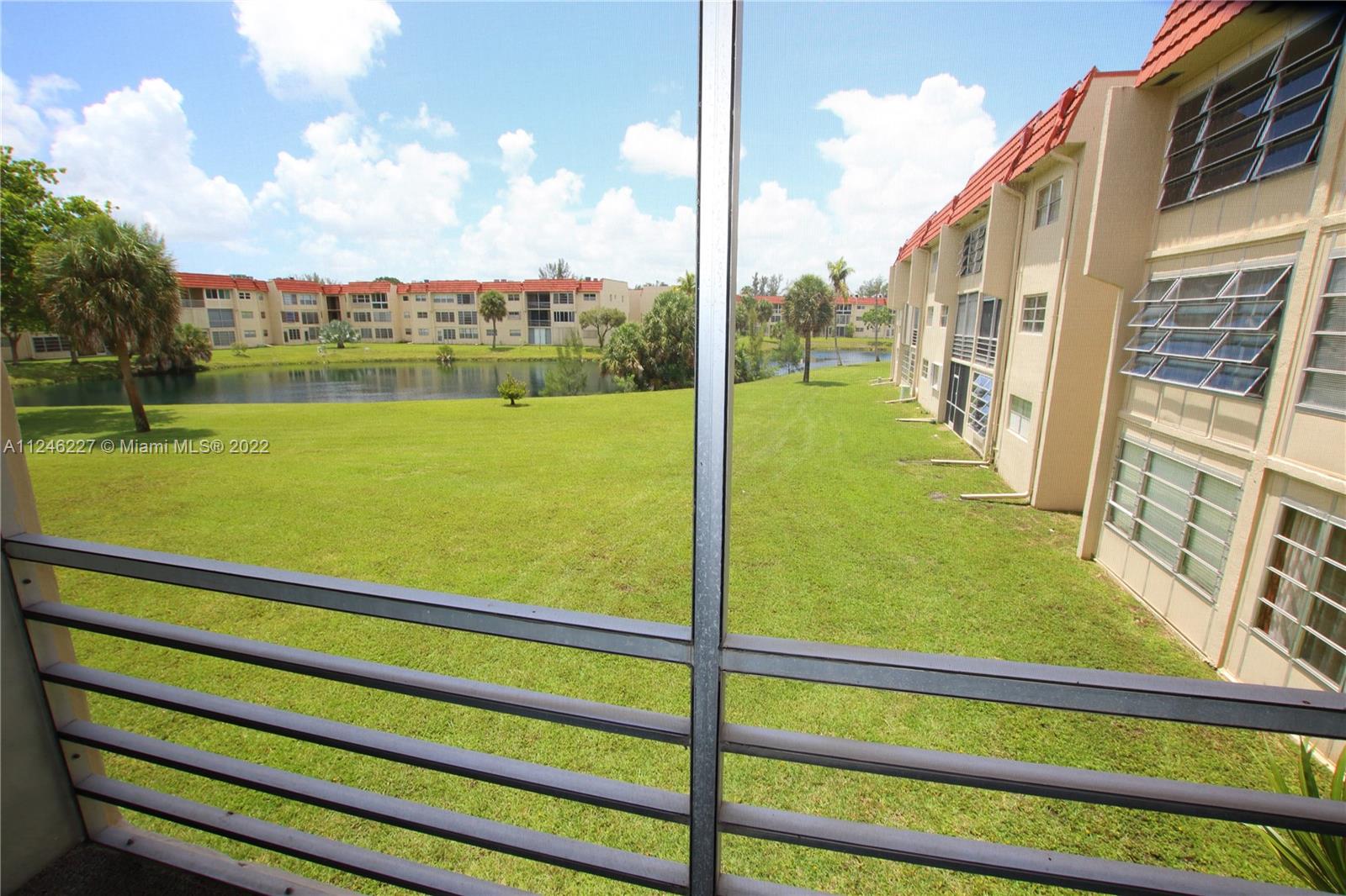 7960 N Sunrise Lakes Dr Unit: 206