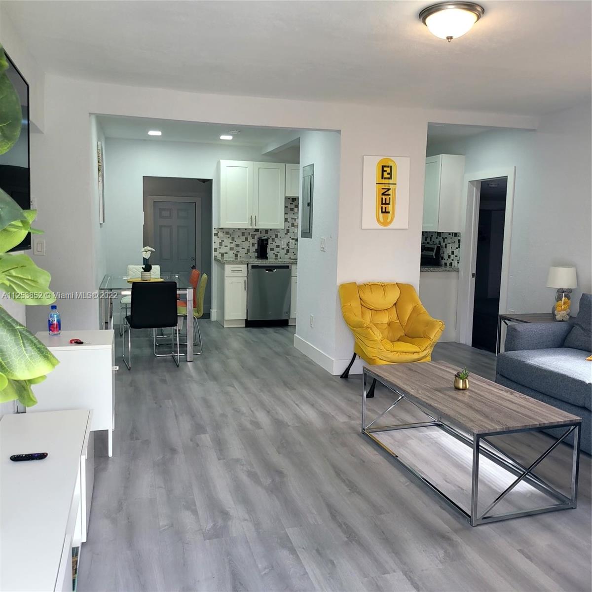 1318 NW 42nd St Unit: 0