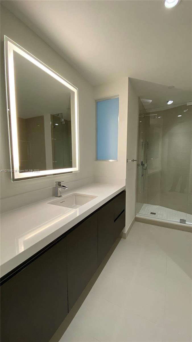 851 NE 1st Ave Unit: 307