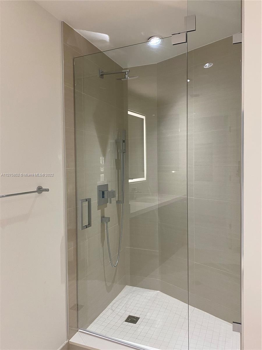 851 NE 1st Ave Unit: 307