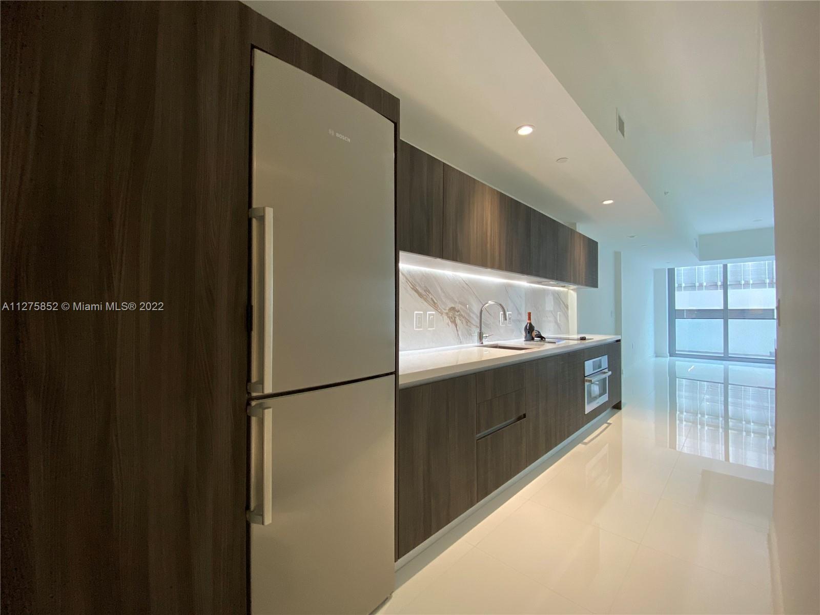 851 NE 1st Ave Unit: 307