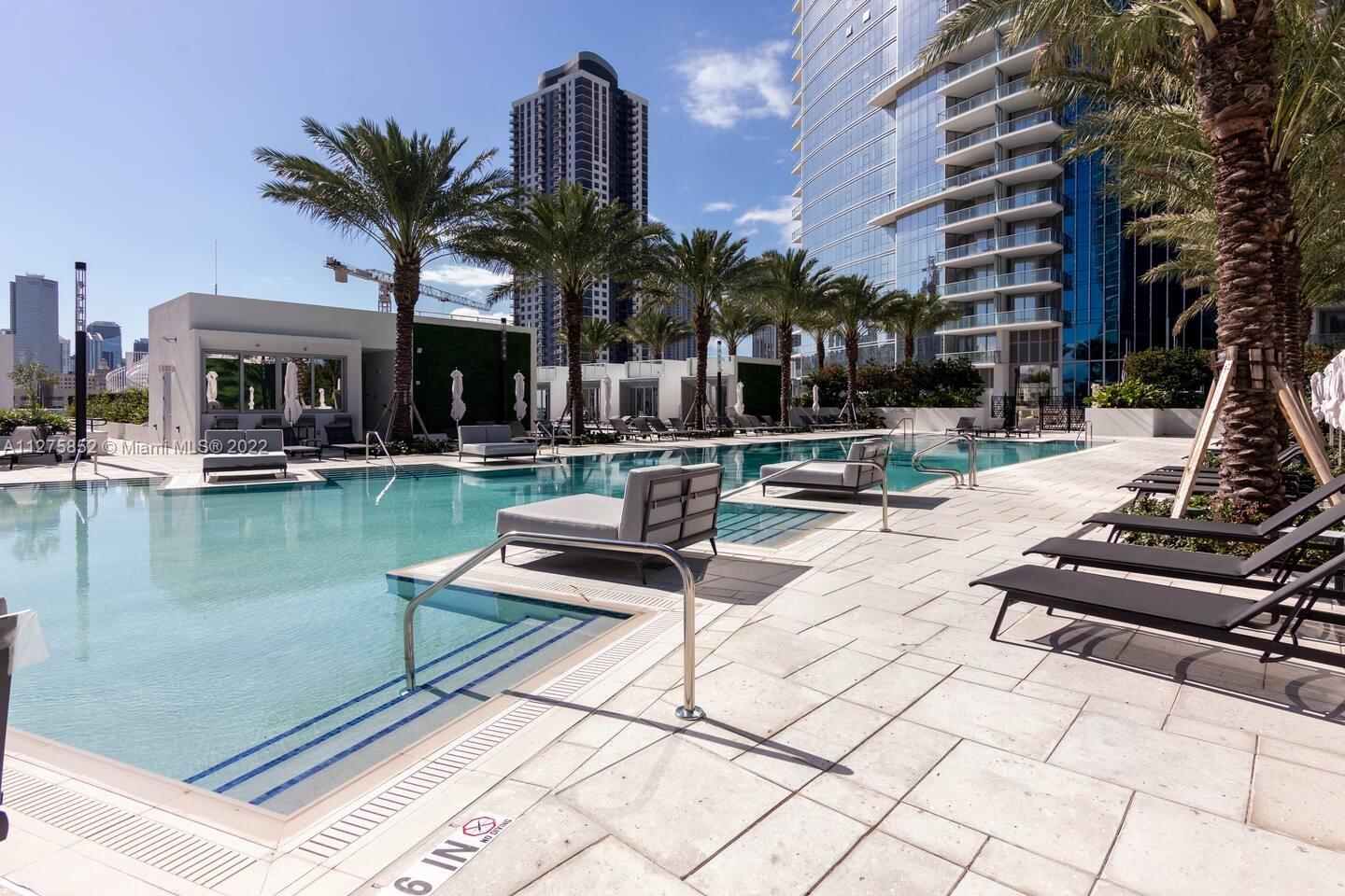 851 NE 1st Ave Unit: 307