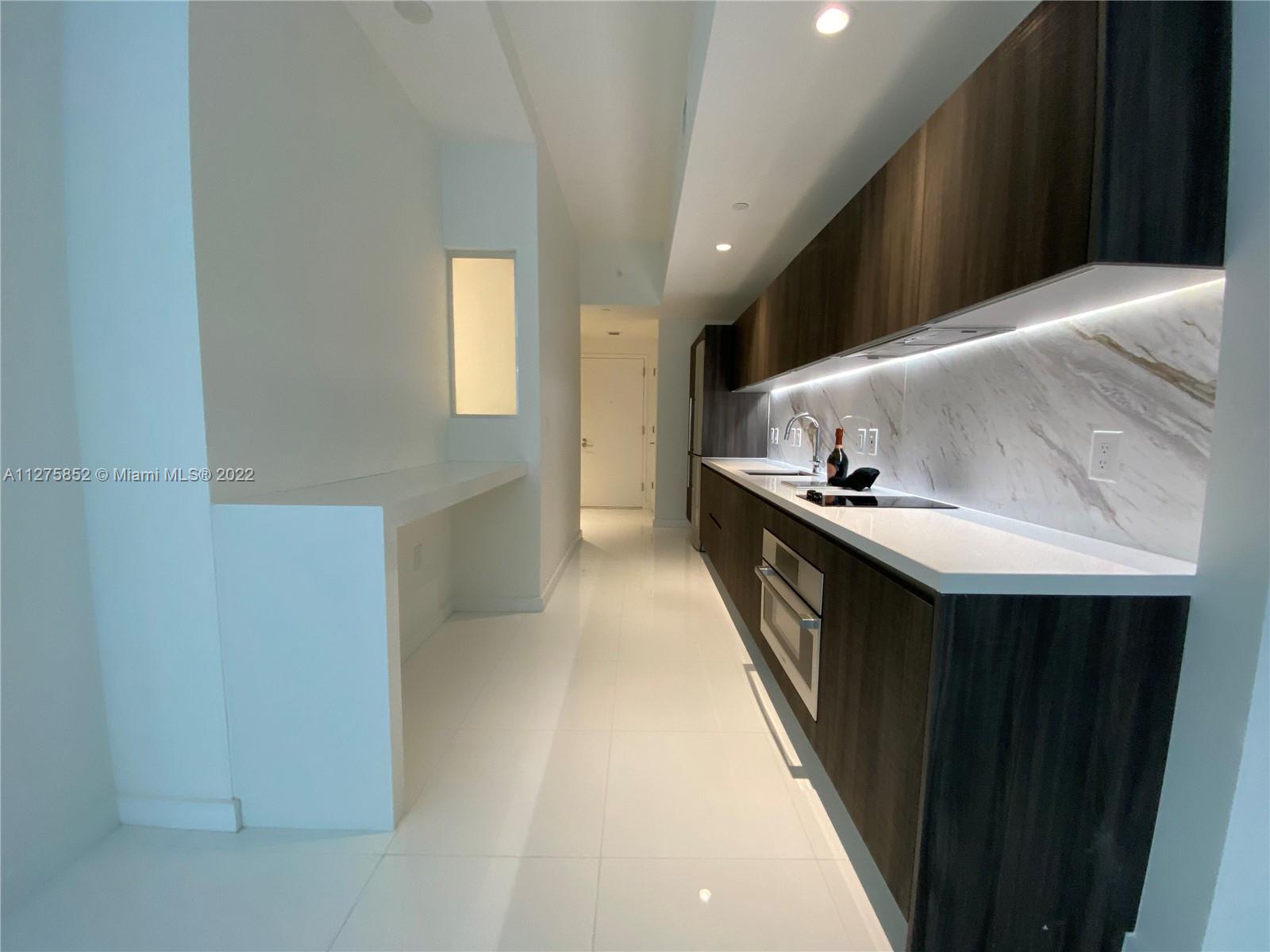 851 NE 1st Ave Unit: 307