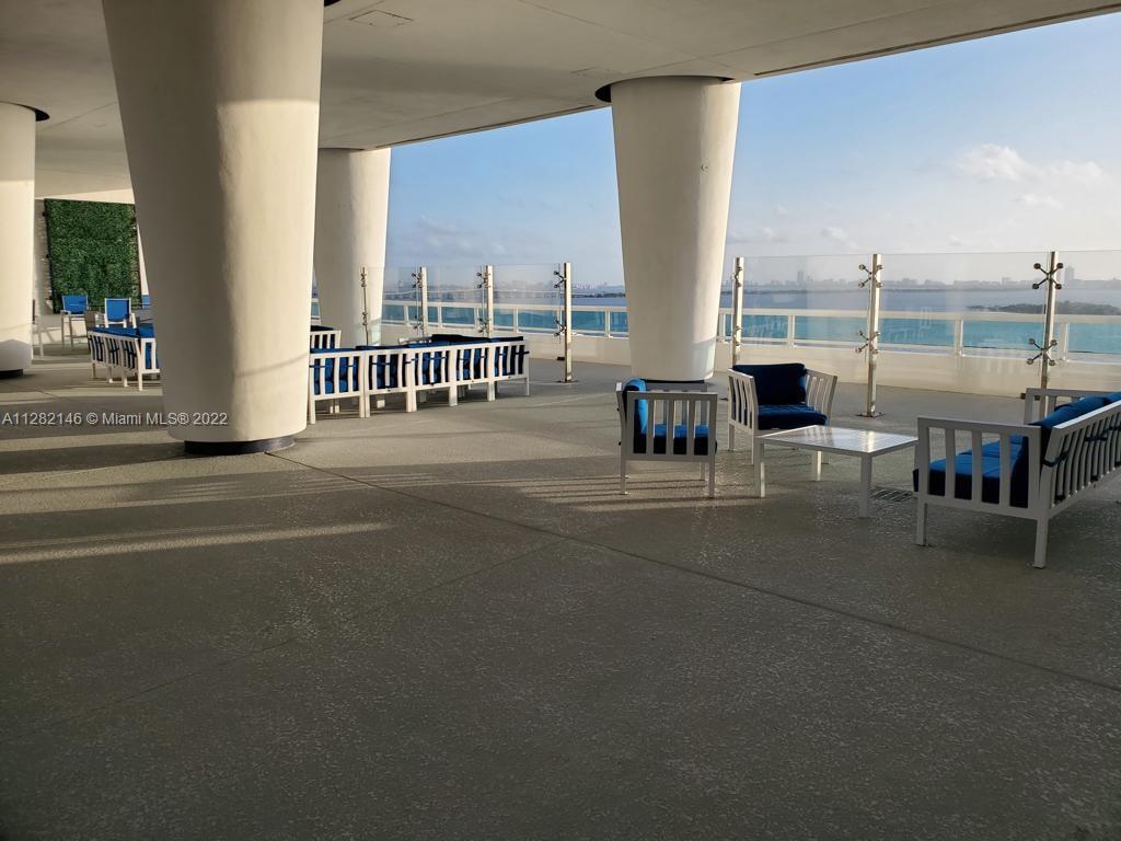 1800 N Bayshore Dr Unit: 2102