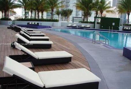 90 SW 3rd St Unit: 3012