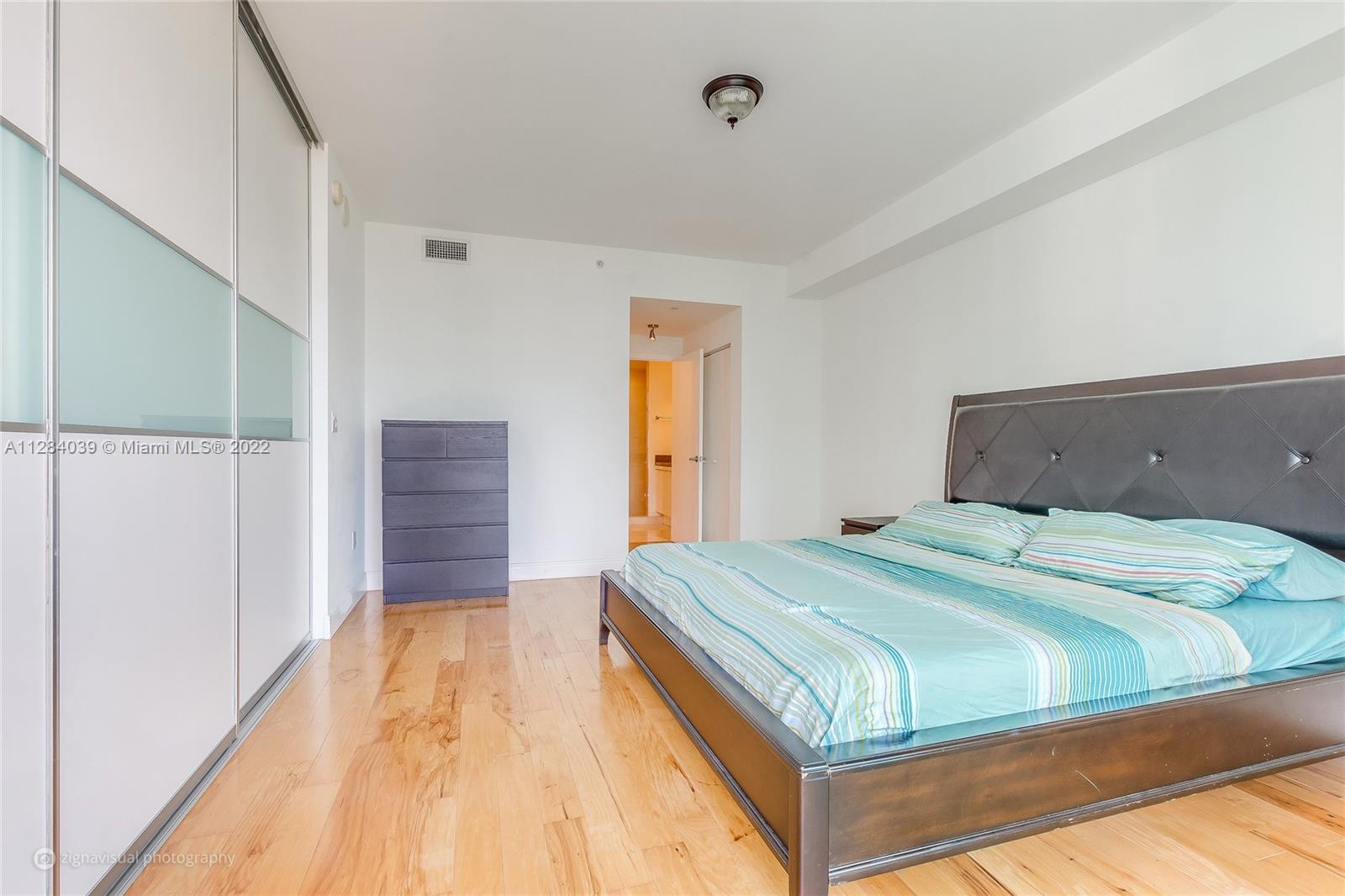 90 SW 3rd St Unit: 3012