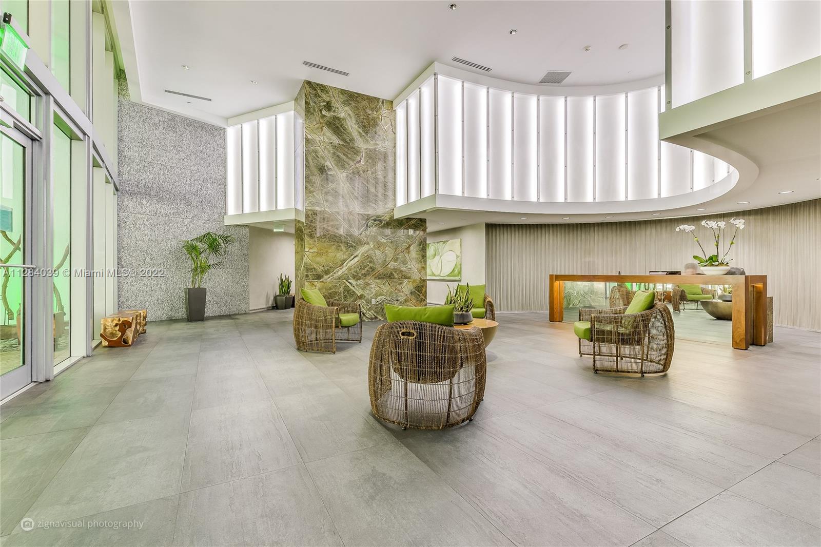 90 SW 3rd St Unit: 3012