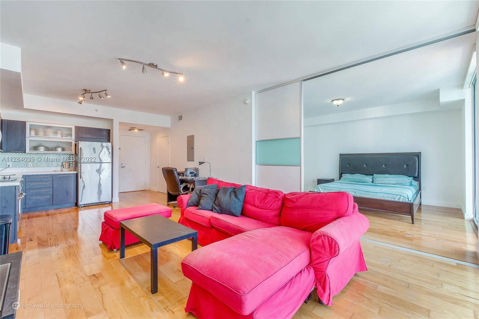 90 SW 3rd St Unit: 3012