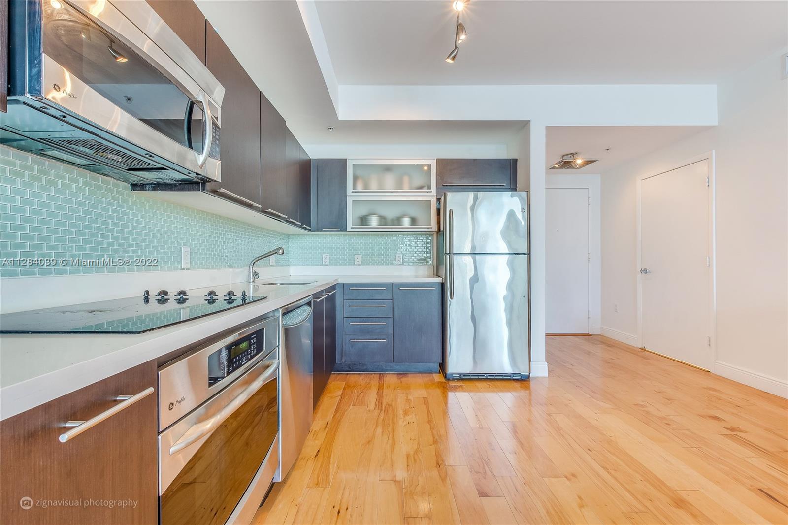 90 SW 3rd St Unit: 3012