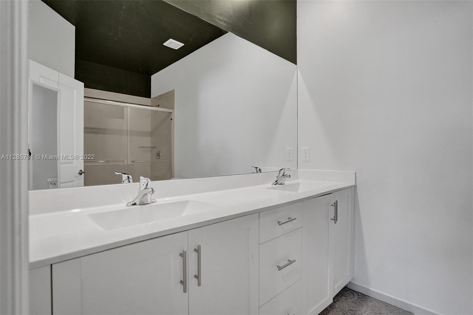 395 NE 211th Ter