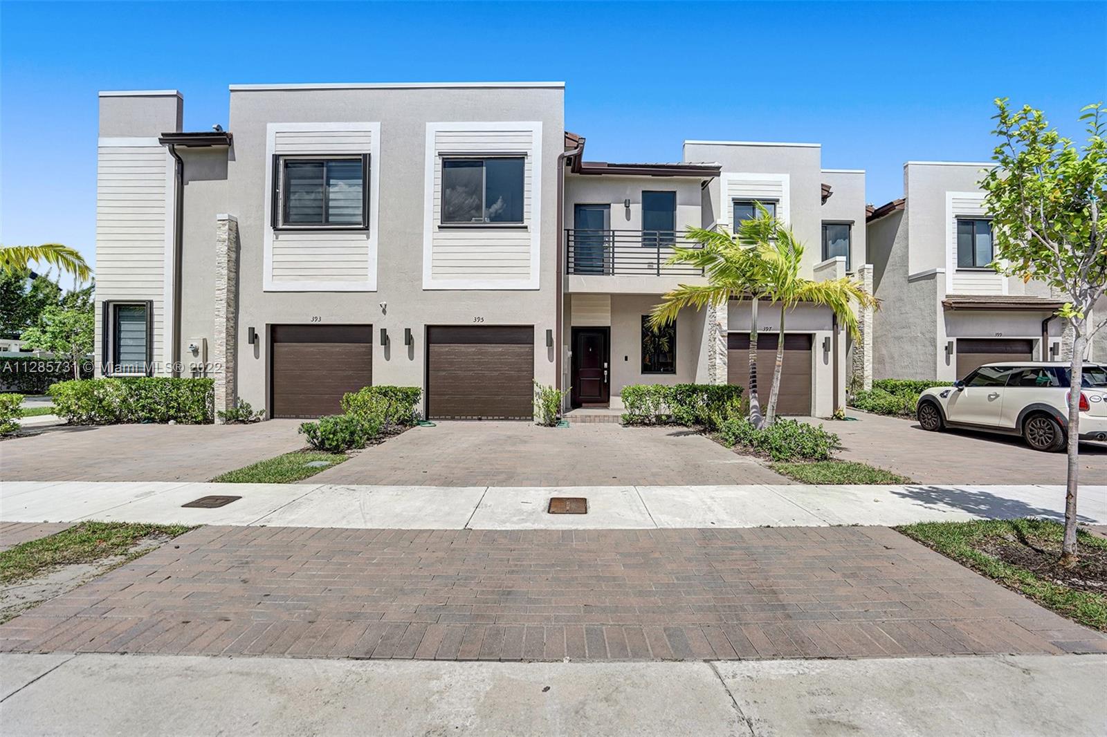 395 NE 211th Ter