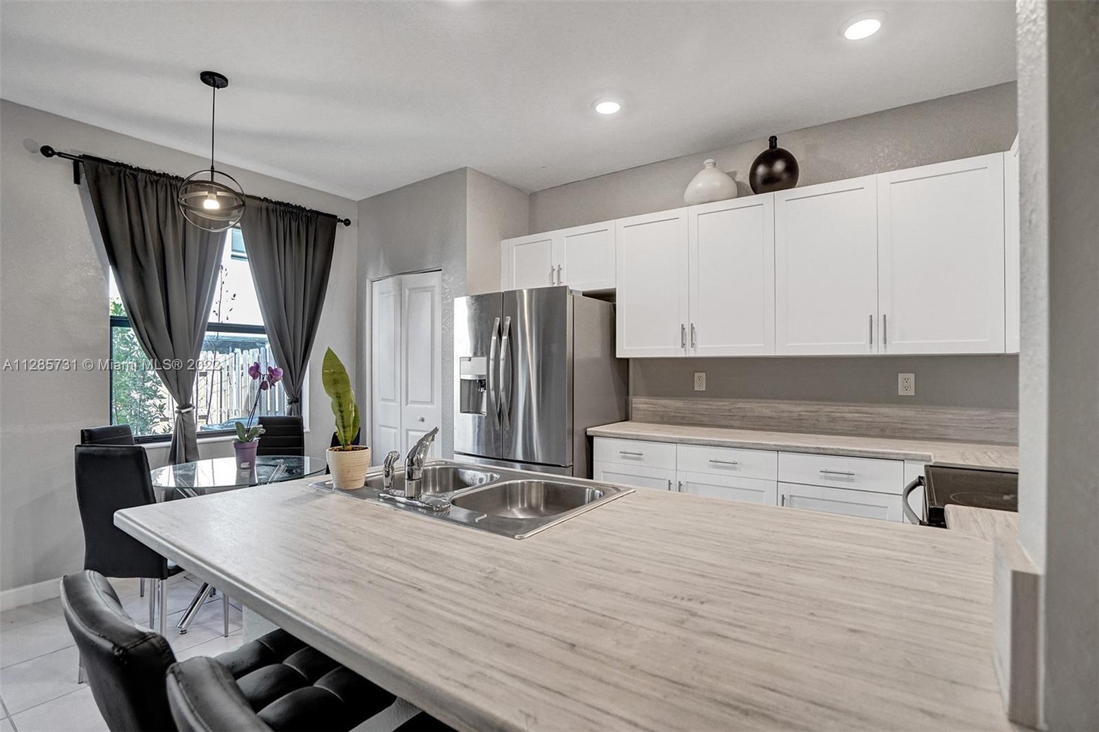 395 NE 211th Ter