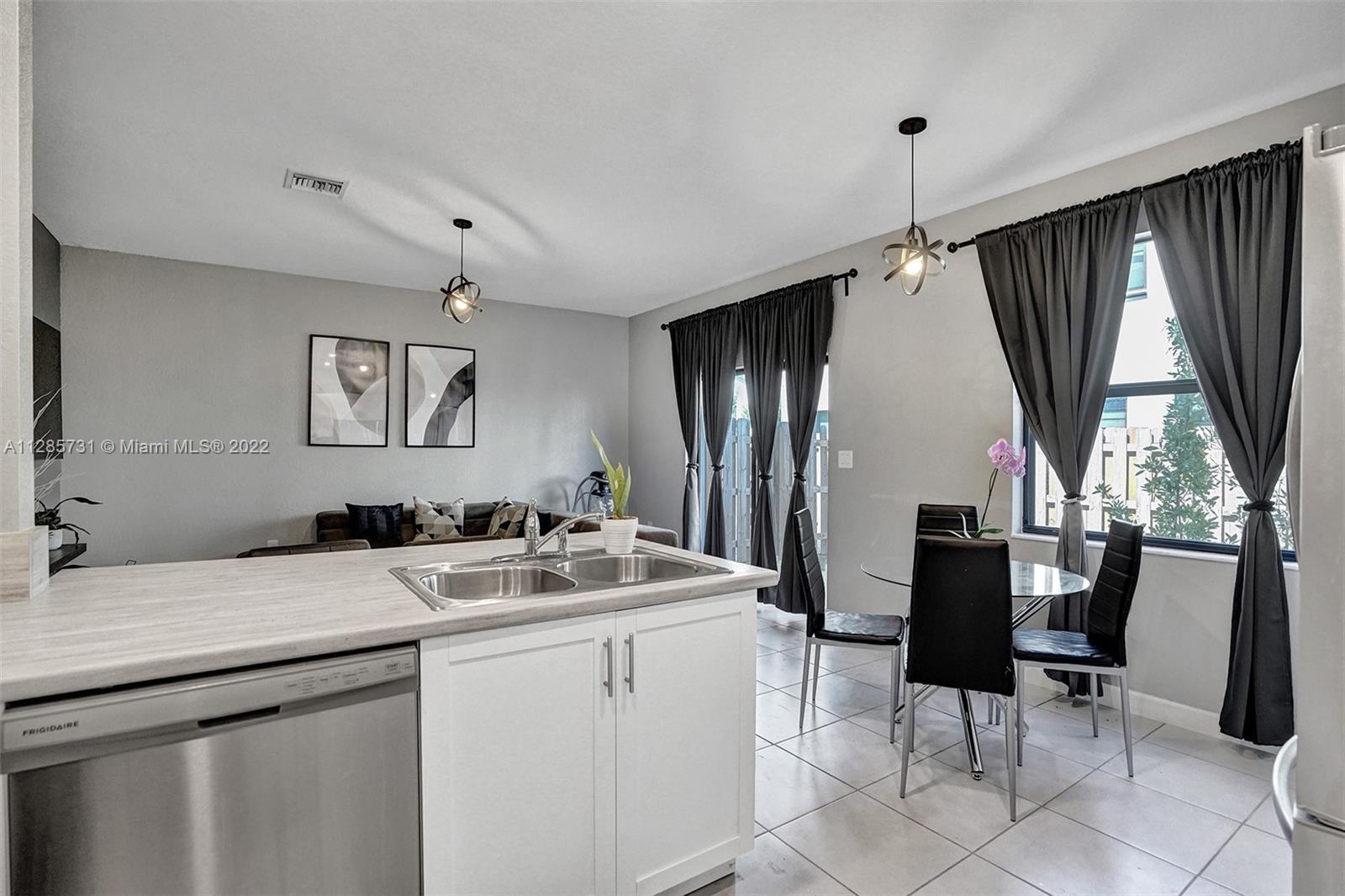 395 NE 211th Ter