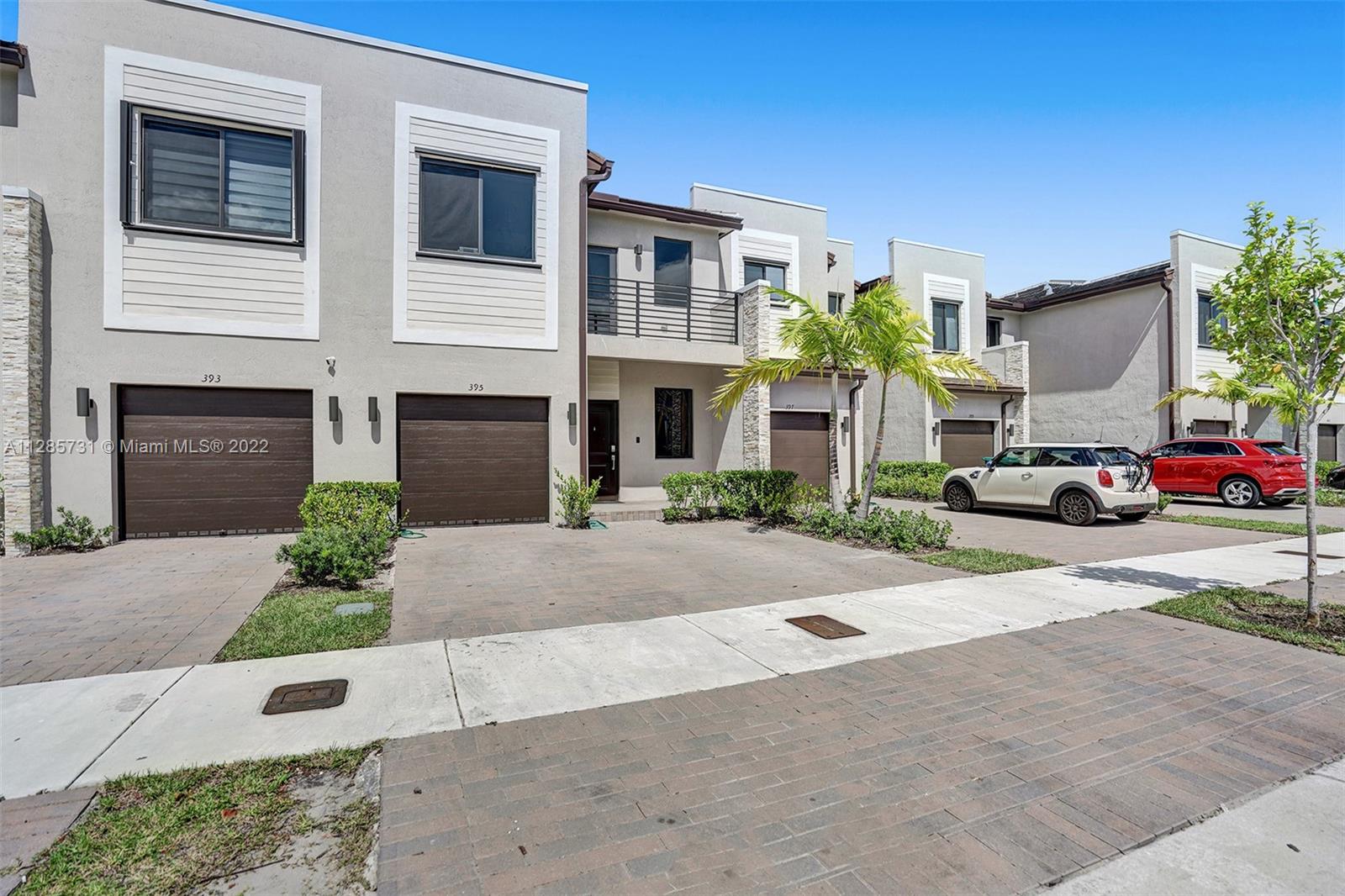 395 NE 211th Ter