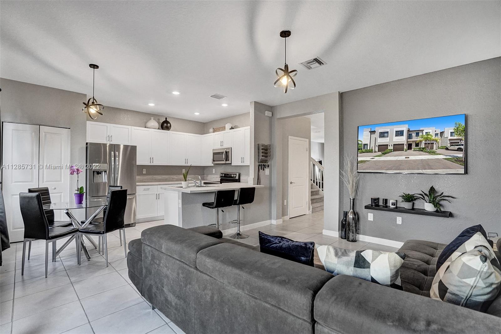 395 NE 211th Ter